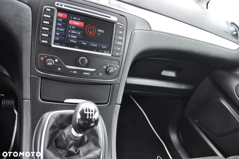 Ford S-Max - 13