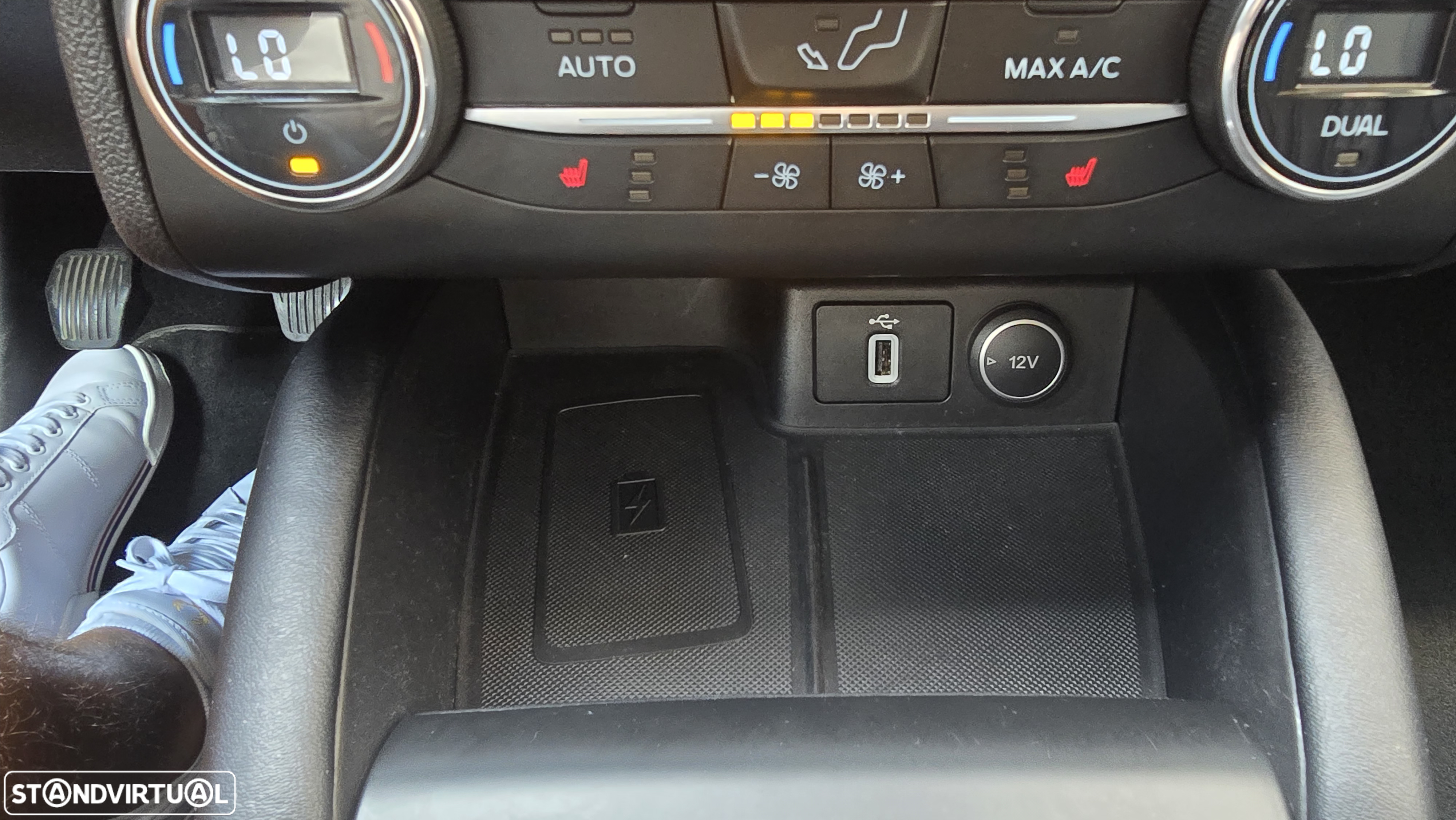 Ford Focus 1.5 EcoBoost Vignale - 35