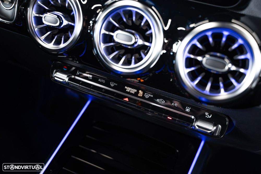 Mercedes-Benz GLA 250 e 8G-DCT - 35