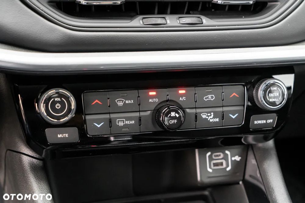 Jeep Compass 1.5 T4 mHEV Altitude FWD S&S DCT - 25