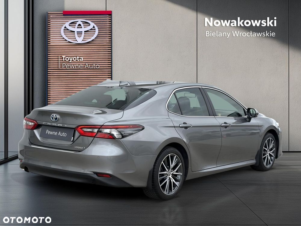 Toyota Camry 2.5 Hybrid Prestige CVT - 3