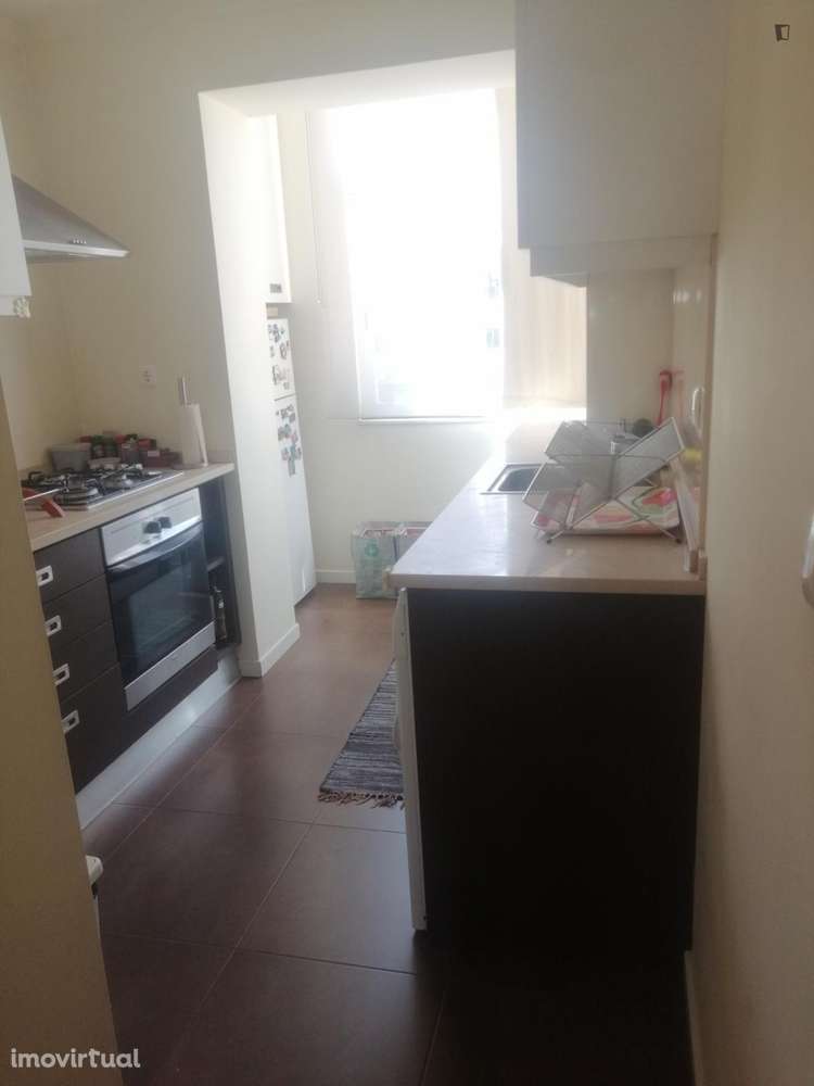 Quarto - localizado em Sete Rios Lisbon - Grande imagem: 2/5