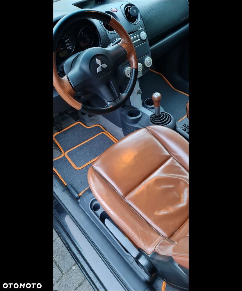 Mitsubishi Colt 1.5 Invite - 4