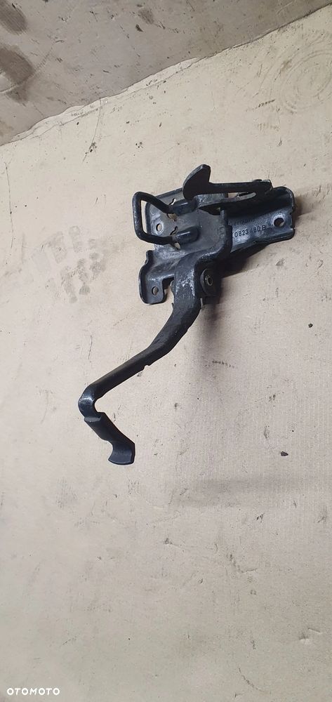 Zamek rygiel maski przód Audi A6 C6 8E0823480B - 3