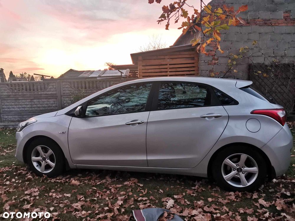 Hyundai i30 1.4 CRDi Premium - 7