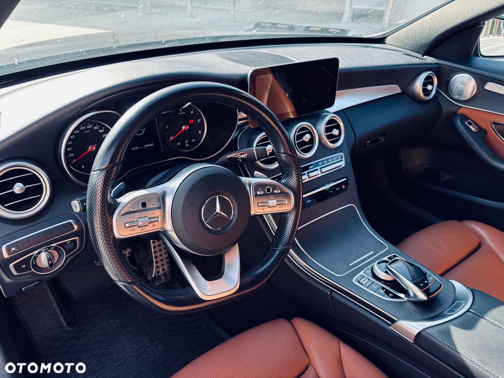 Mercedes-Benz Klasa C 300 d 4MATIC 9G-TRONIC - 12