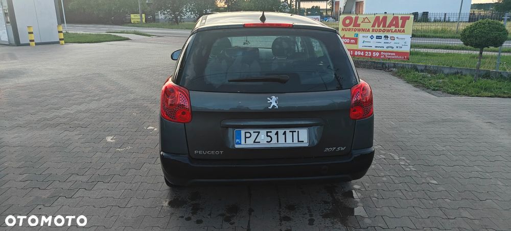 Peugeot 207 - 4