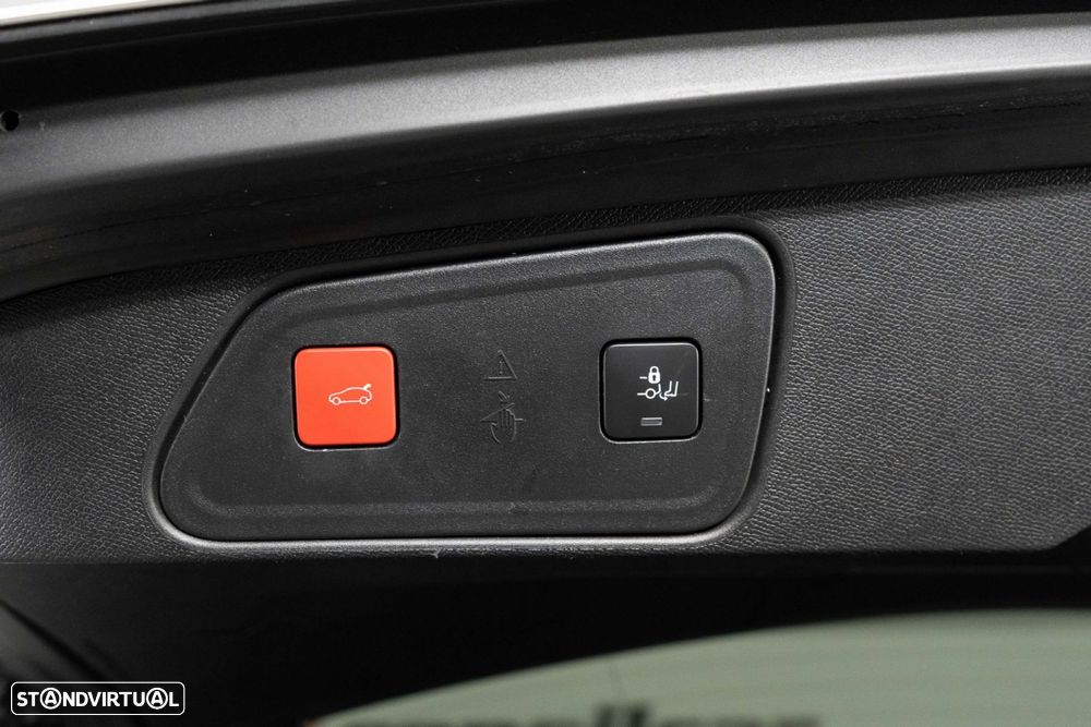 Peugeot 3008 1.6 Hybrid GT Pack e-EAT8 - 16