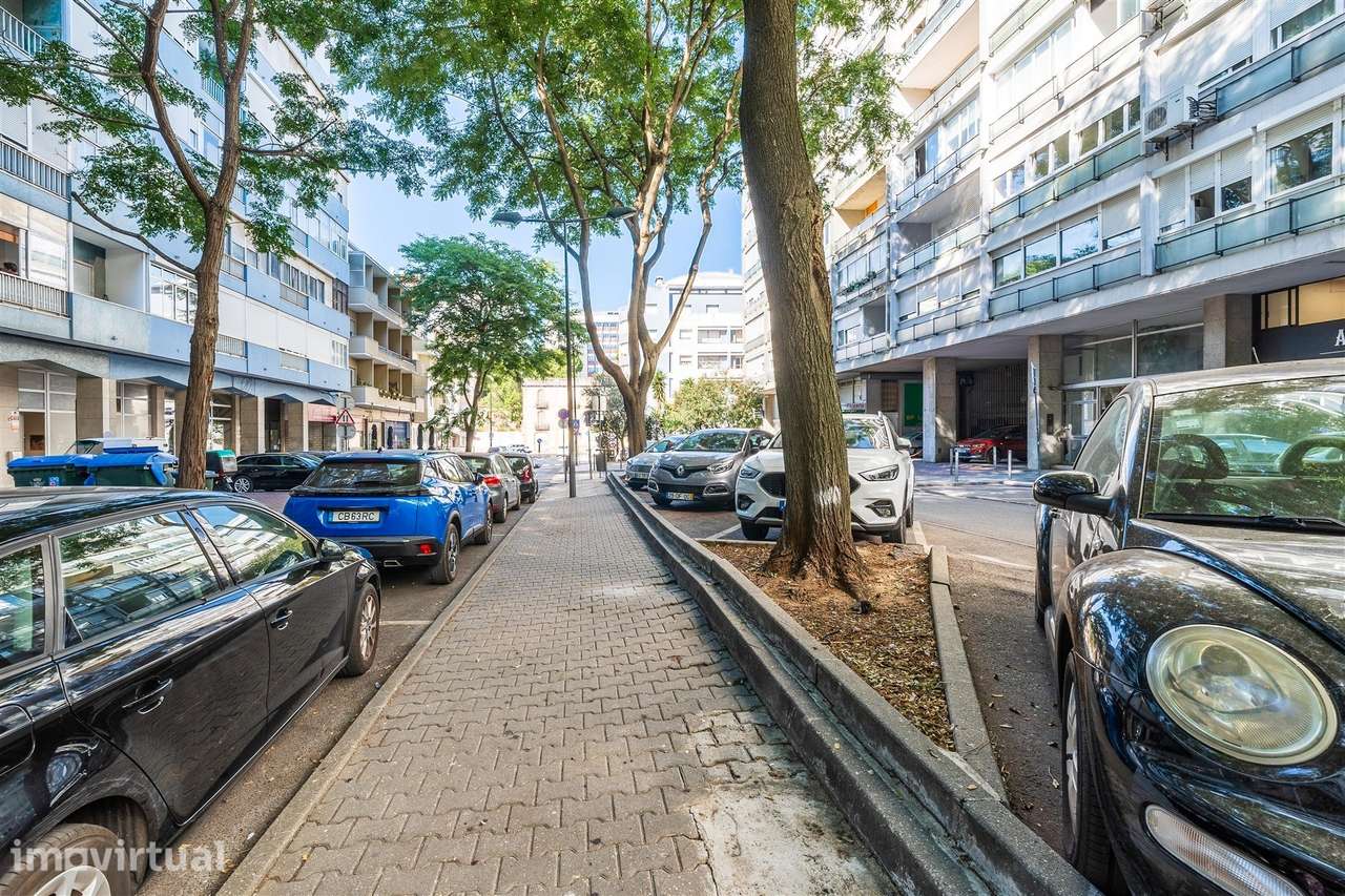 Apartamento T2 em Benfica - Grande imagem: 2/32