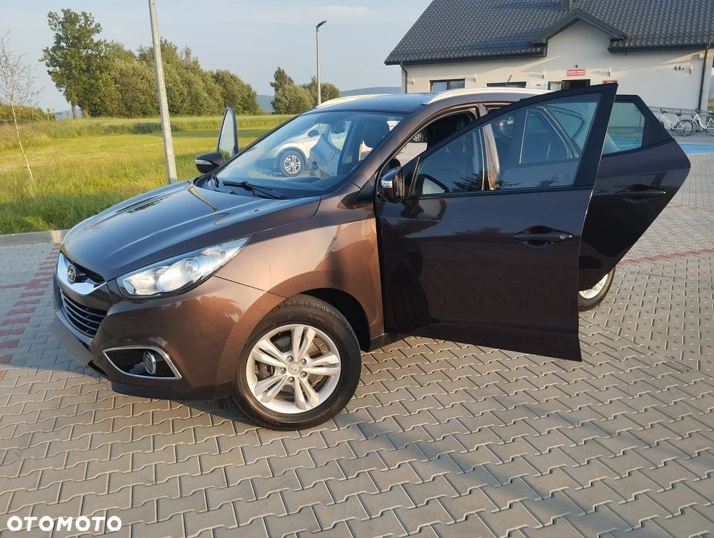 Hyundai ix35 blue 1.6 2WD Finale Gold - 18
