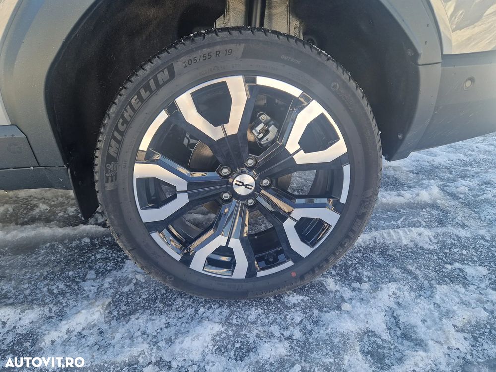 Dacia Bigster HEV 155 Journey - 10