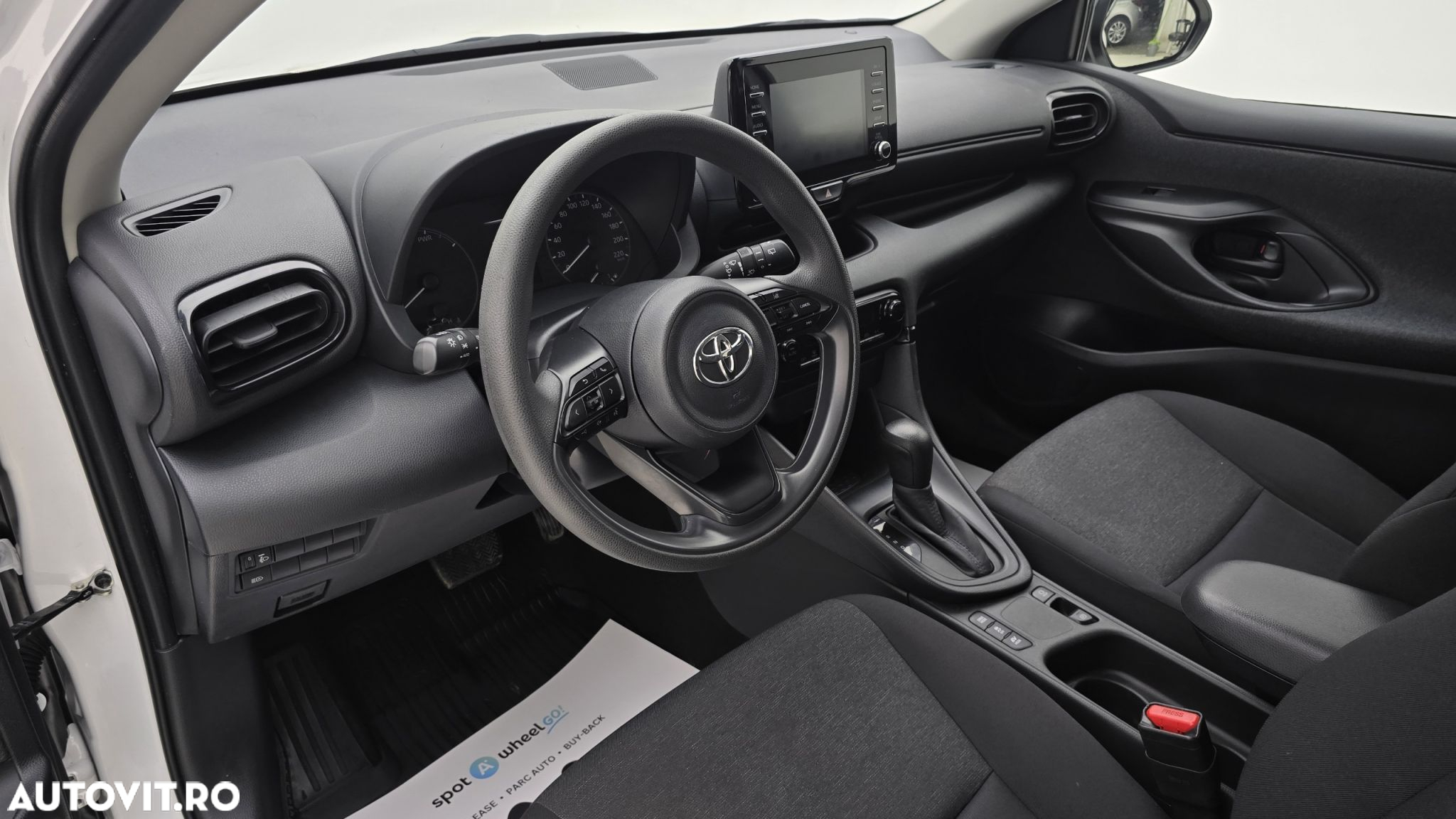 Toyota Yaris 1.5 VVT-i HSD Eco - 13
