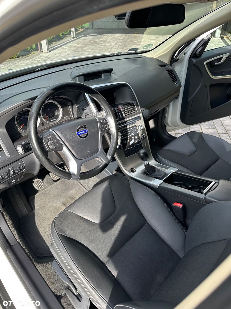 Volvo XC 60 - 6
