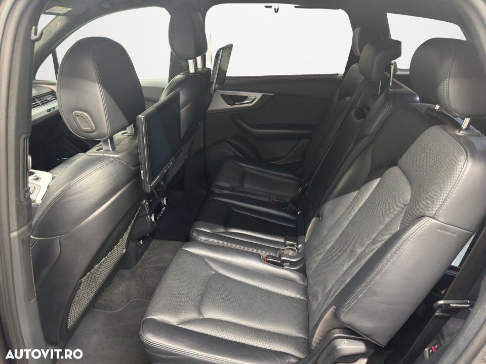Audi Q7 - 16