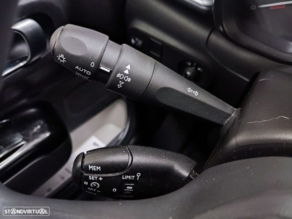 Citroën C3 1.2 PureTech C-Series - 11