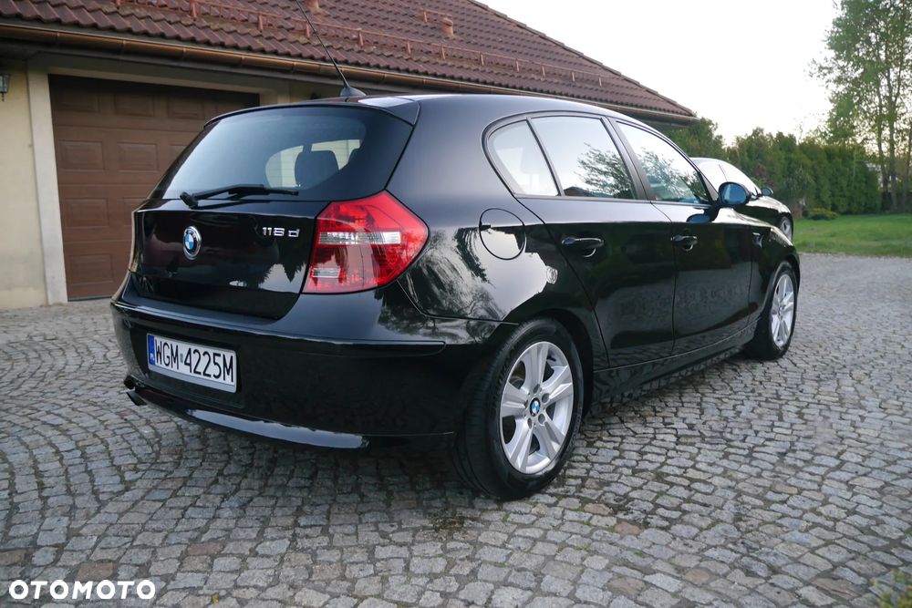 BMW Seria 1 118d - 5