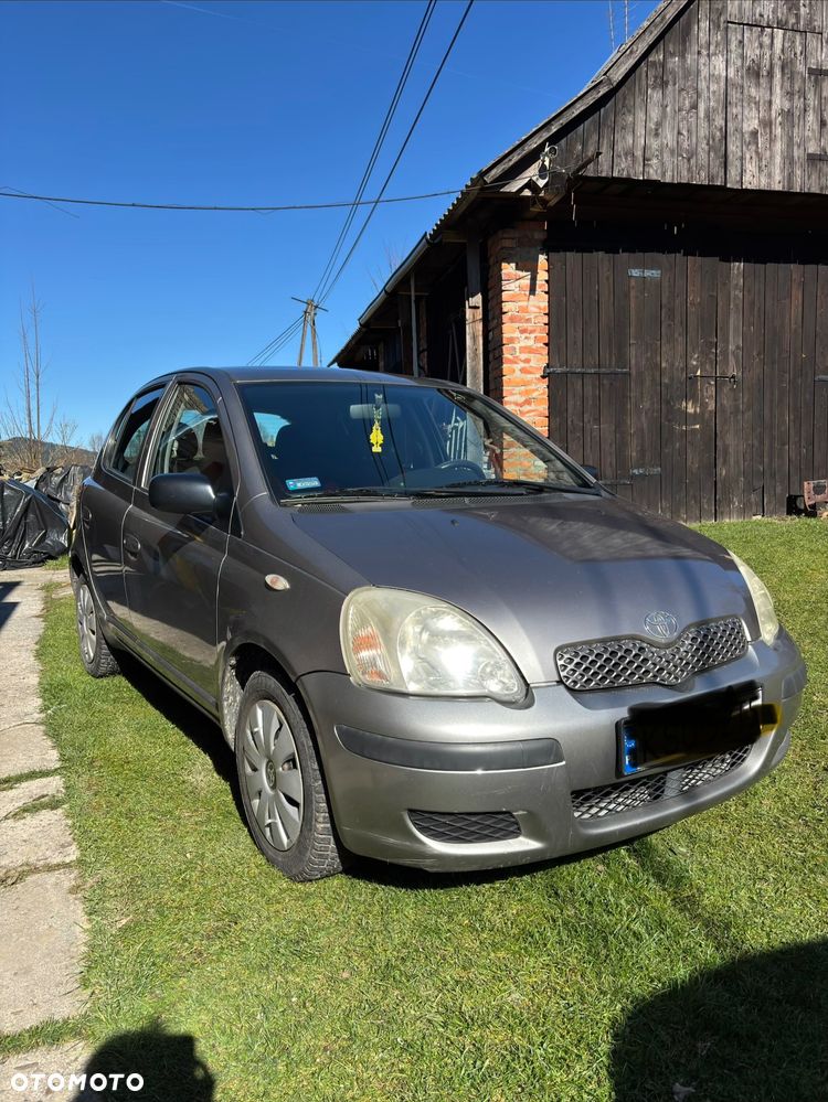 Toyota Yaris - 2