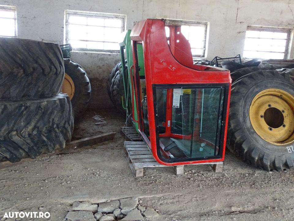 Cabine pt. excavatoare , combine , miniexcavatoare - 10