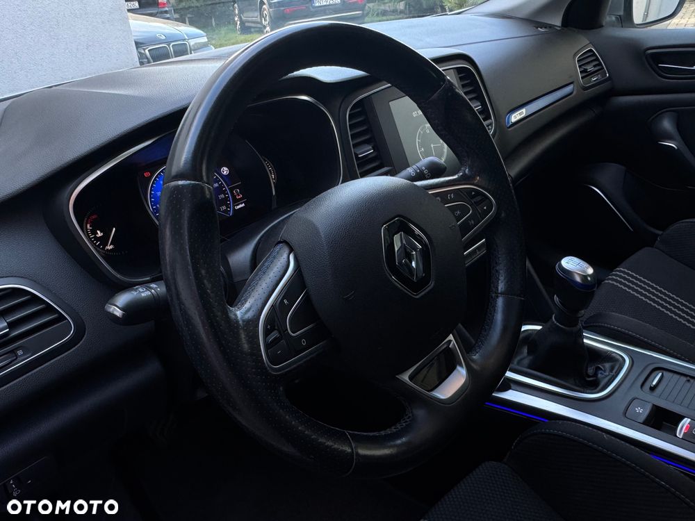 Renault Megane TCe 140 GPF GT LINE - 14