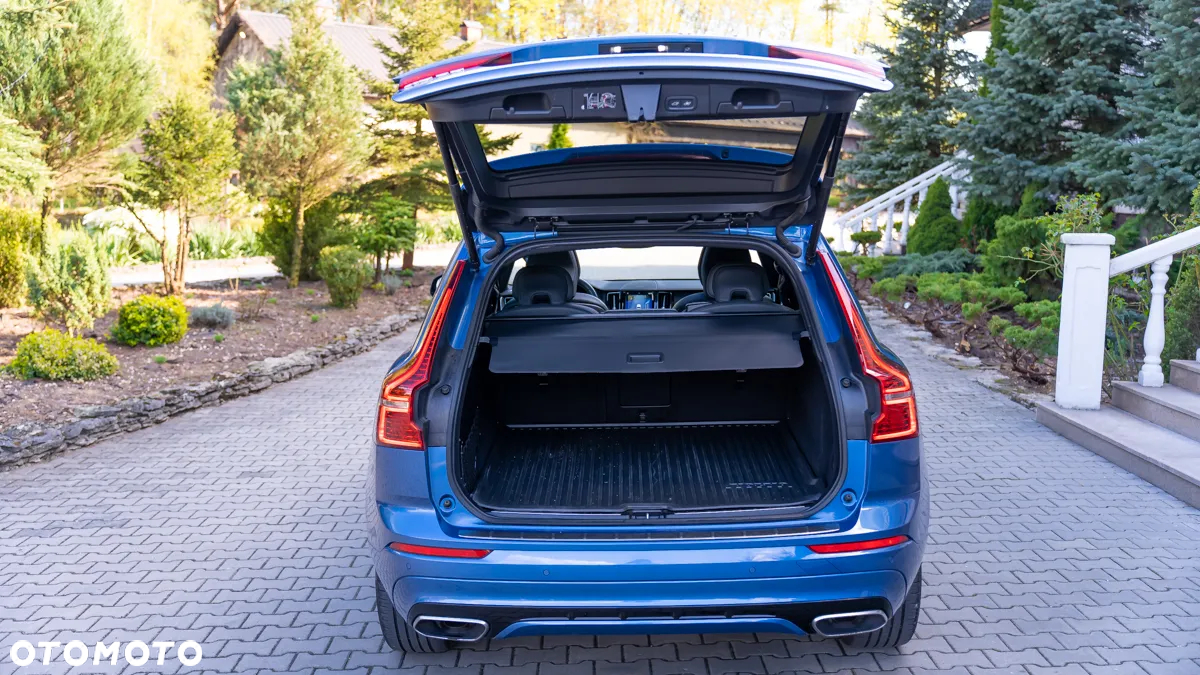 Volvo XC 60 T5 AWD R-Design - 37