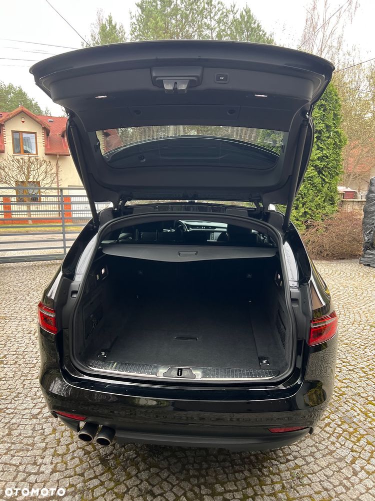 Jaguar XF 2.0 i4D R-Sport - 8