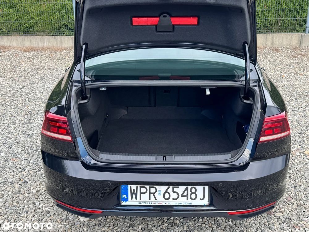 Volkswagen Passat 2.0 TSI Business DSG - 31