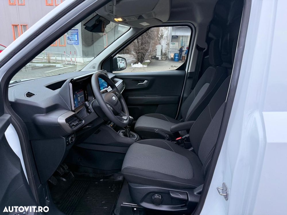 Ford TRANSIT COURIER VAN - 8