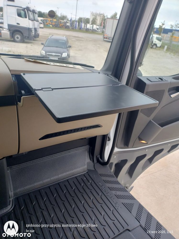 Mercedes-Benz Actros - 5