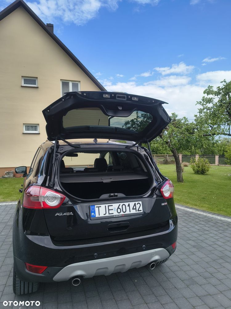 Ford Kuga 2.0 TDCi 4x4 Titanium - 4