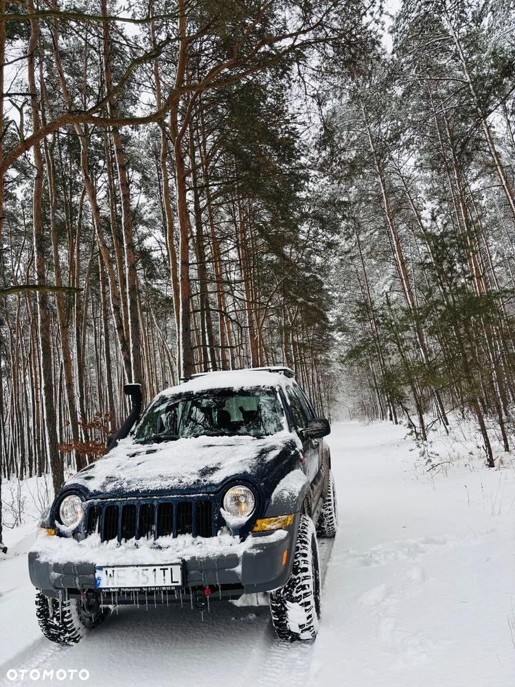 Jeep Cherokee - 29