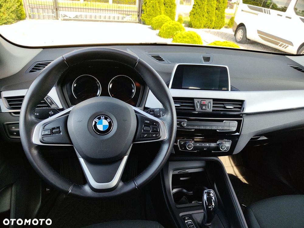 BMW X1 sDrive18i - 15