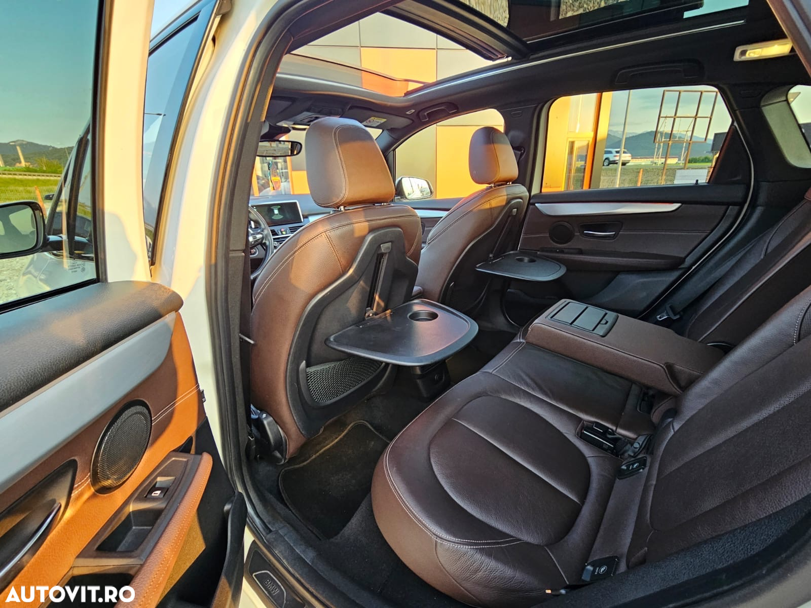 BMW Seria 2 218d xDrive AT - 11