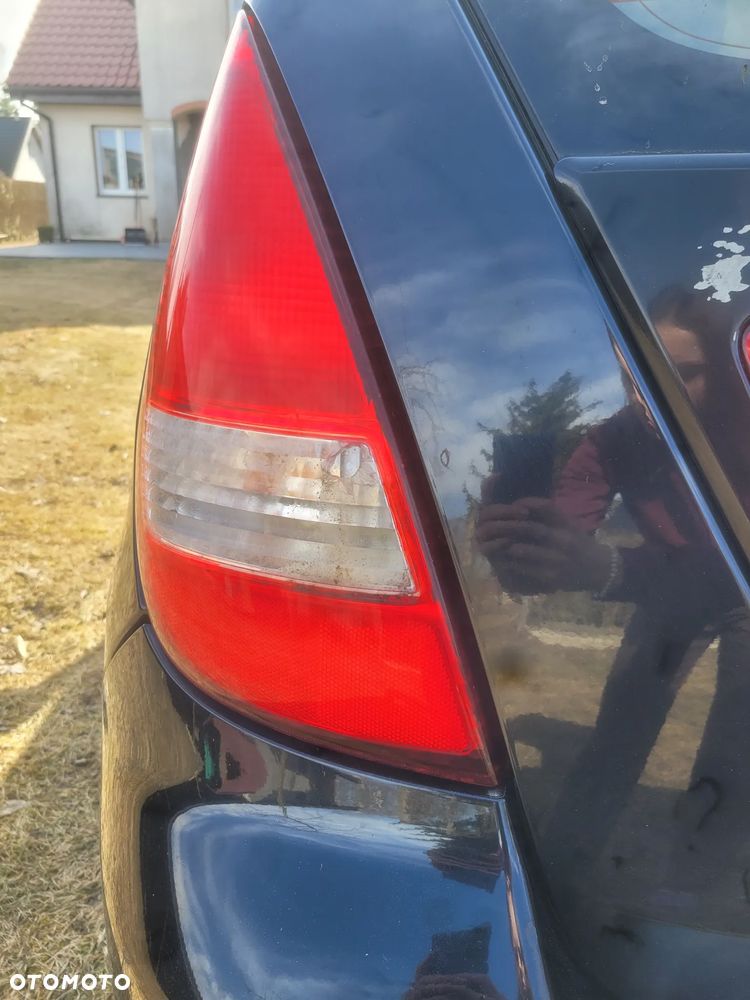 Suzuki Liana 1.6 - 12