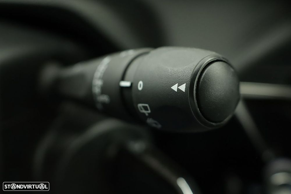 Peugeot 2008 1.2 PureTech Allure - 19