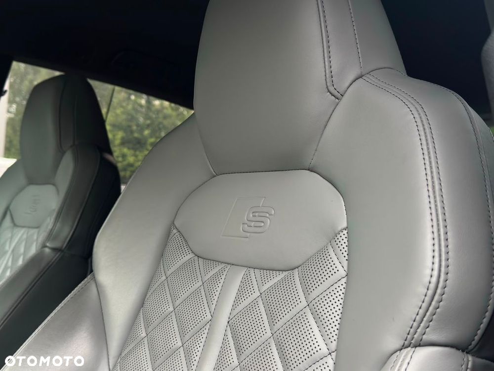 Audi SQ8 TDI quattro tiptronic - 29