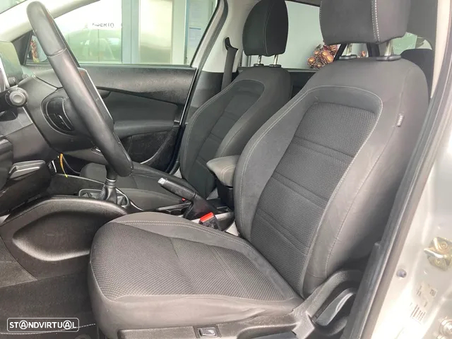 Fiat Tipo Station Wagon 1.3 M-Jet Lounge J17 - 26