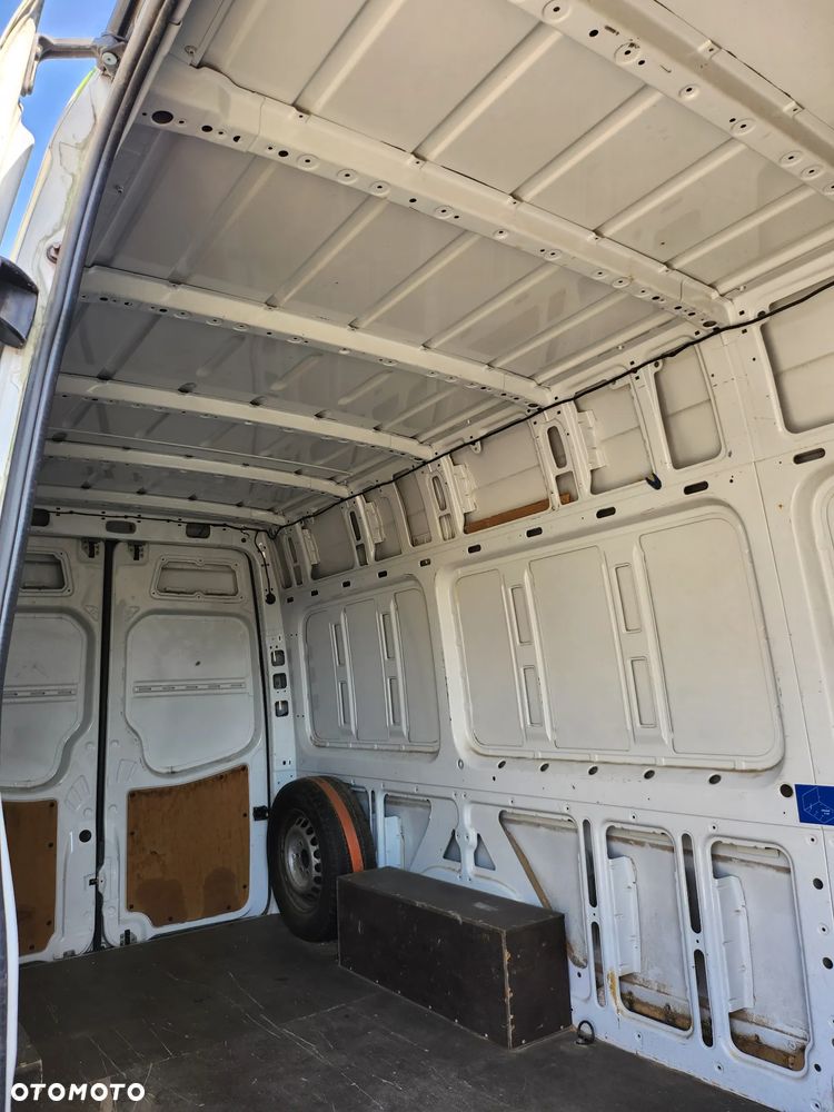 Mercedes-Benz SPRINTER - 16