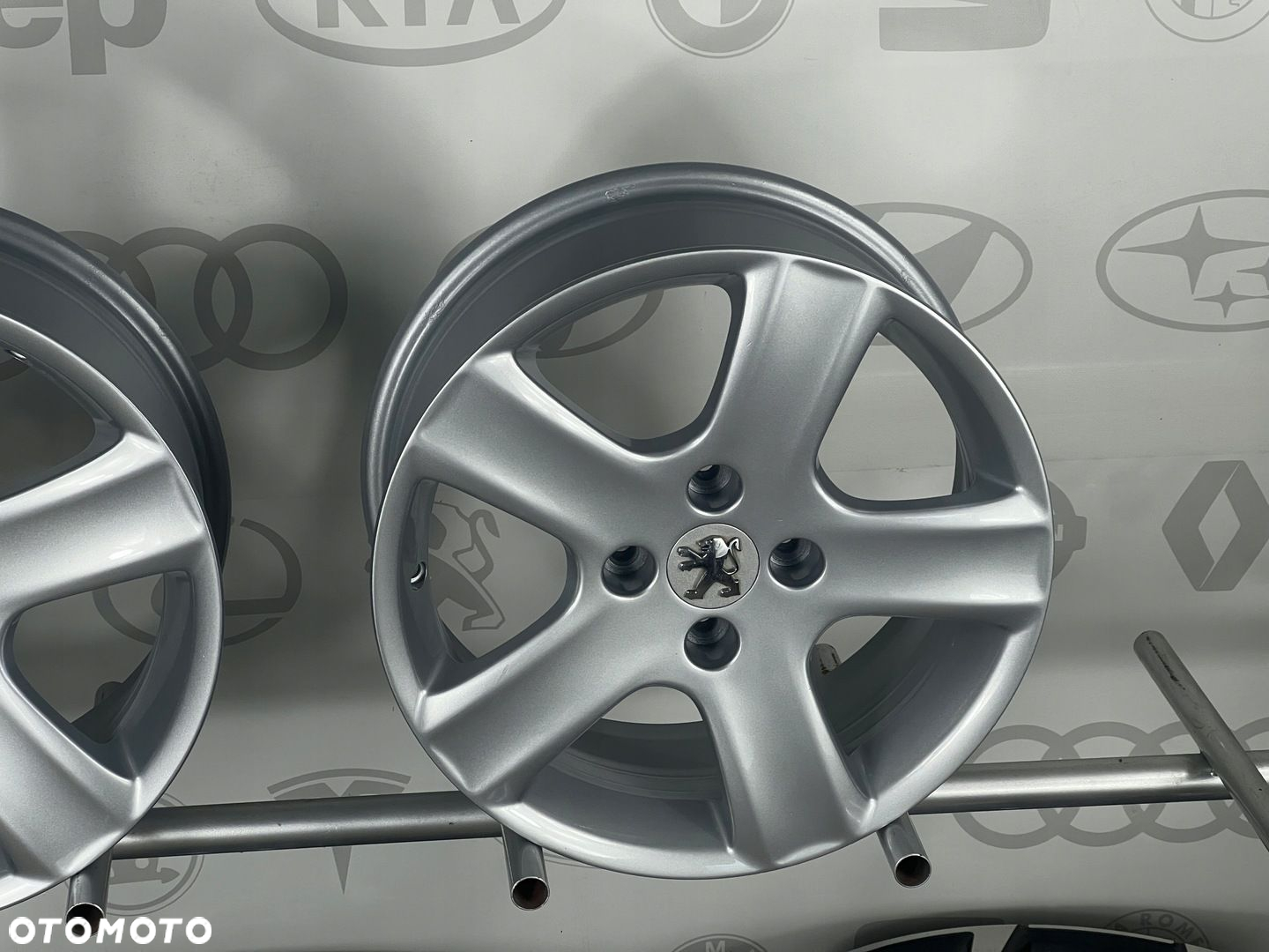 FELGI ALU PEUGEOT CITROEN DS 16 4X108 ET31 ORYGINALNE - 2