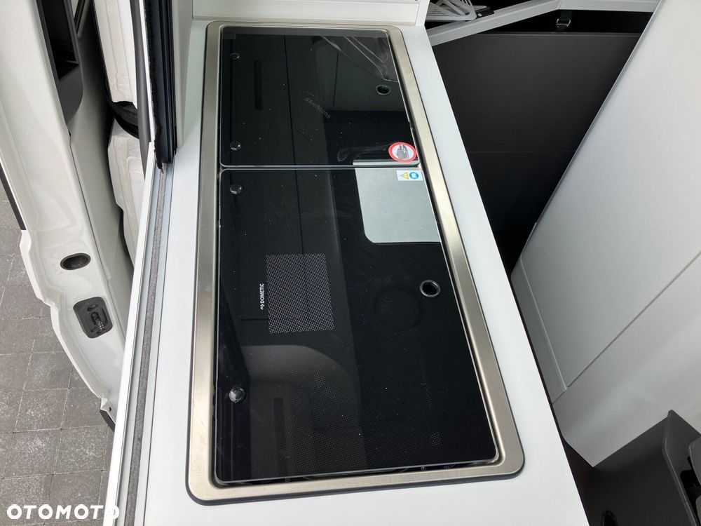 Volkswagen Grand California Grand California 600 silnik: 2,0 l TDI EU6 SCR BlueMotion Technology 130 kW skrzynia biegów: Przedni napęd automatyczna 8-biegowa rozstaw osi: 3640 mm - 32