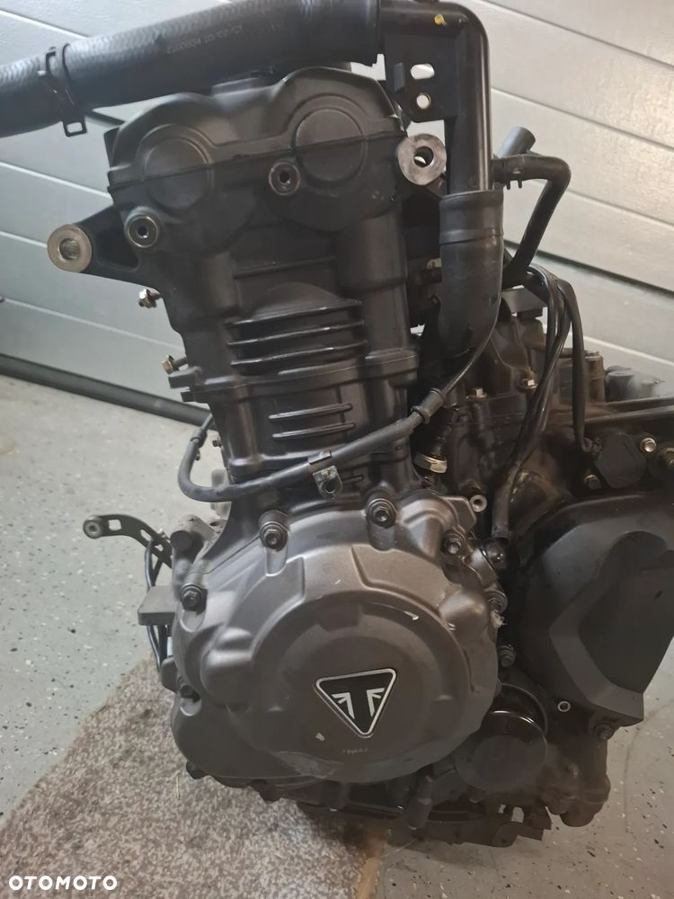 Triumph Speed Triple 1200 silnik engine - 8