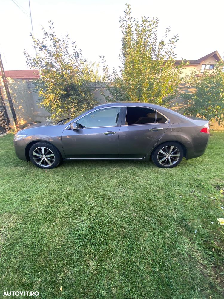 Honda Accord - 2