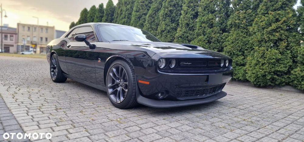 Dodge Challenger 6.4 Scat Pack - 4