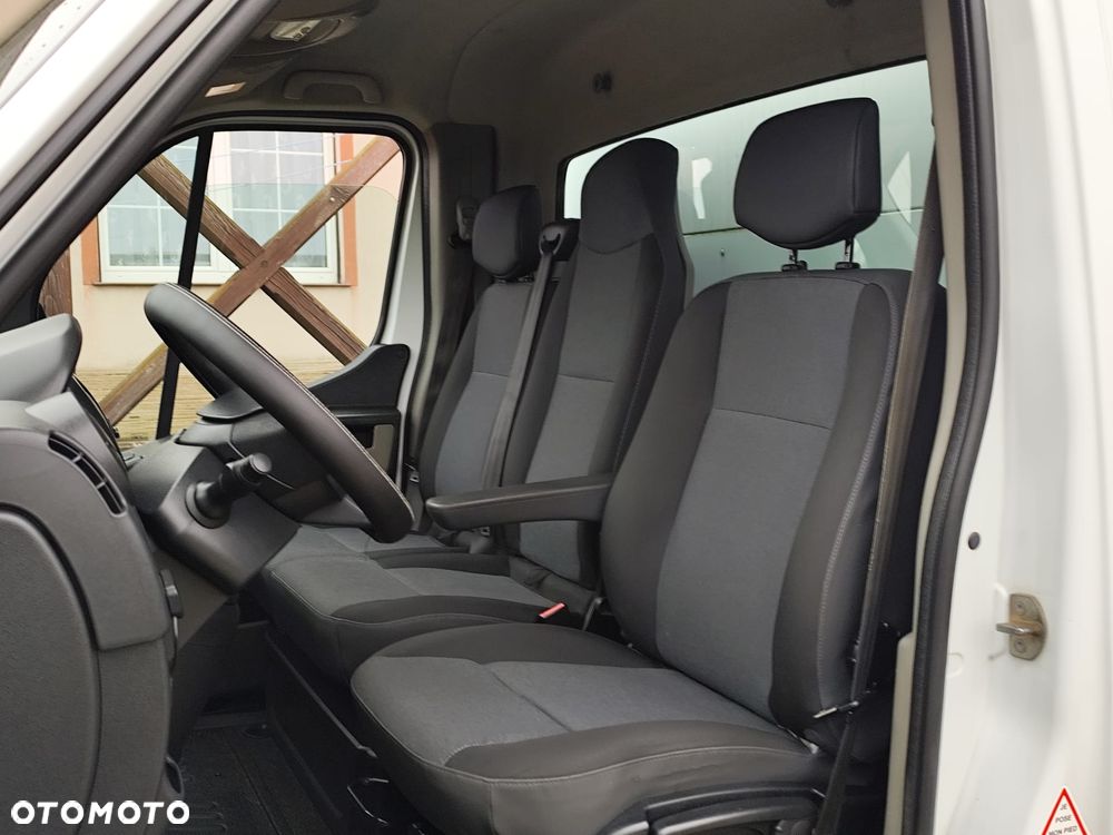 Renault Master 2.3dCi 145 - 11