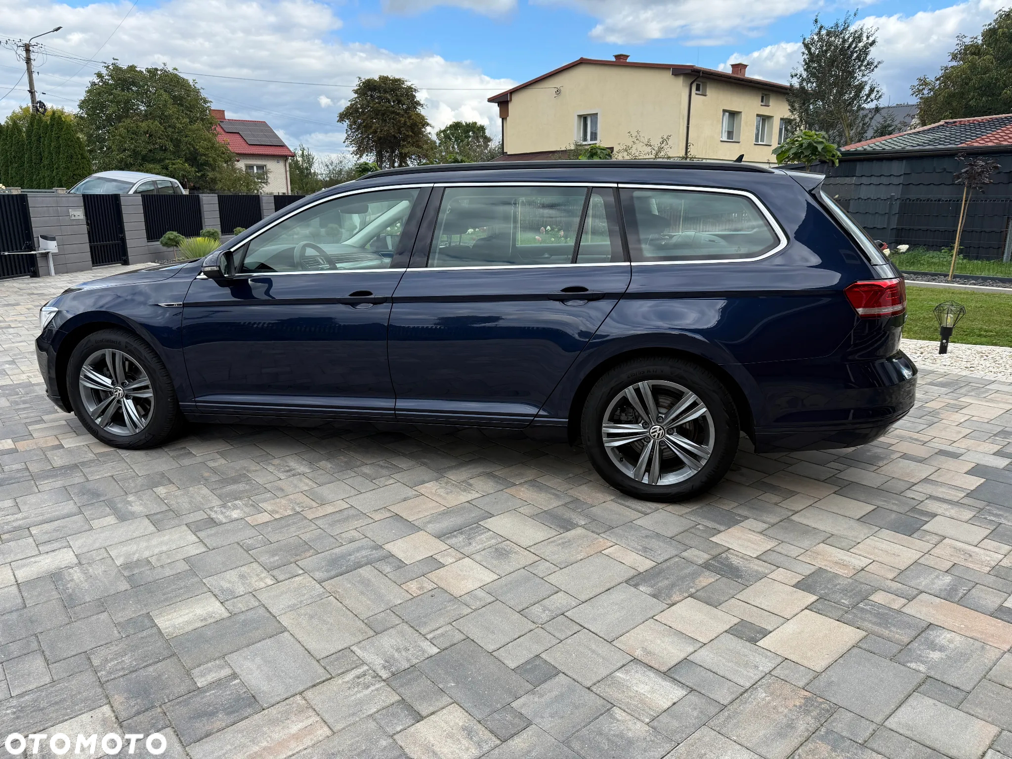 Volkswagen Passat 2.0 TDI BMT Highline - 11
