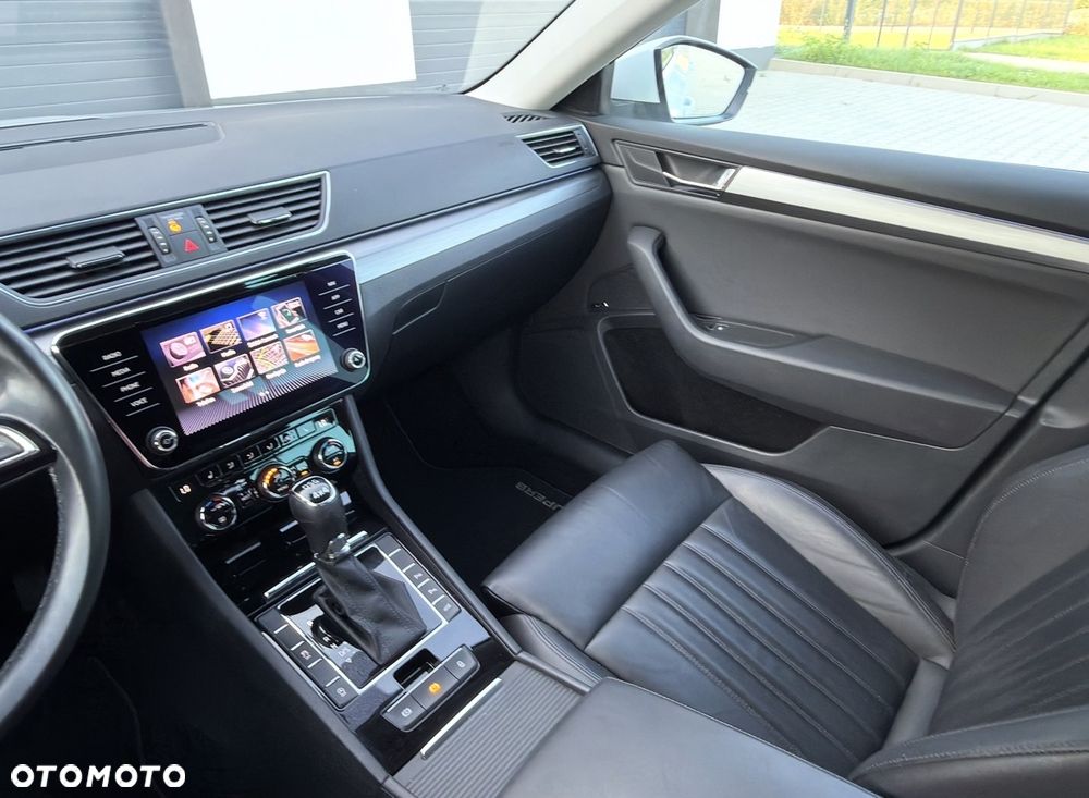 Skoda Superb 2.0 TSI 4x4 Style DSG - 32