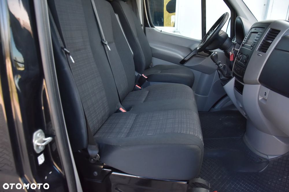 Mercedes-Benz SPRINTER - 12