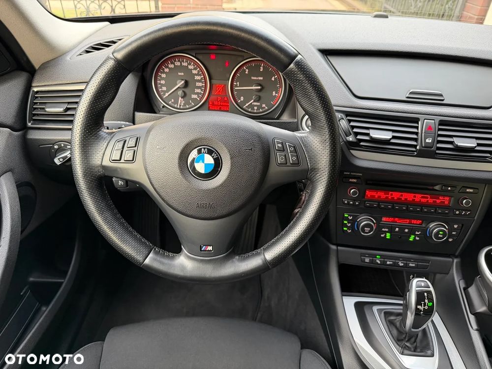 BMW X1 xDrive18d Sport Line - 8