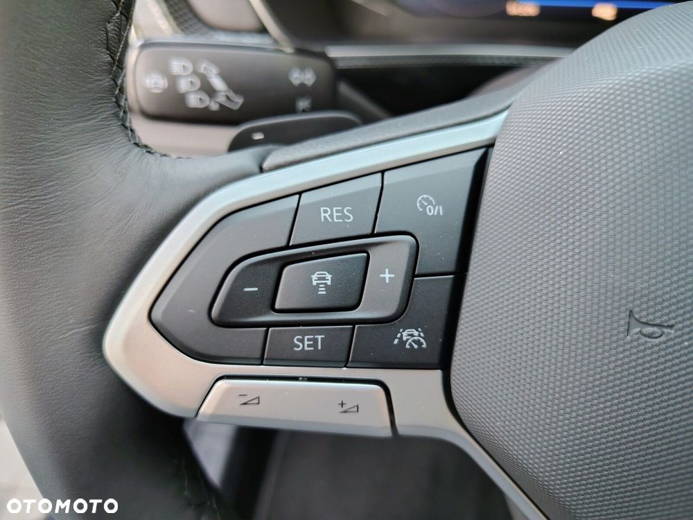 Volkswagen T-Cross - 13