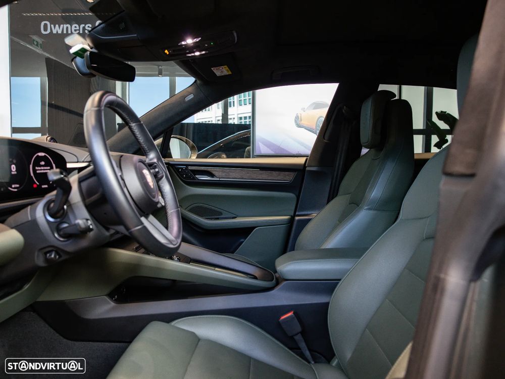 Porsche Macan Electric 4 - 27
