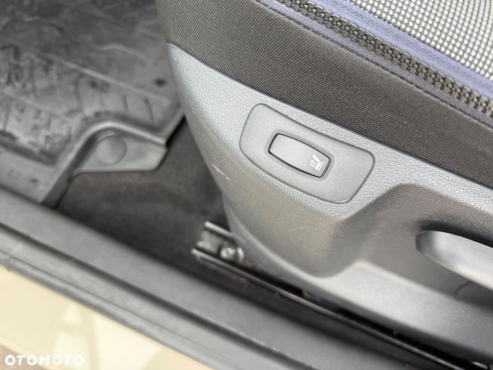 Renault Captur ENERGY TCe 120 EDC Experience - 28